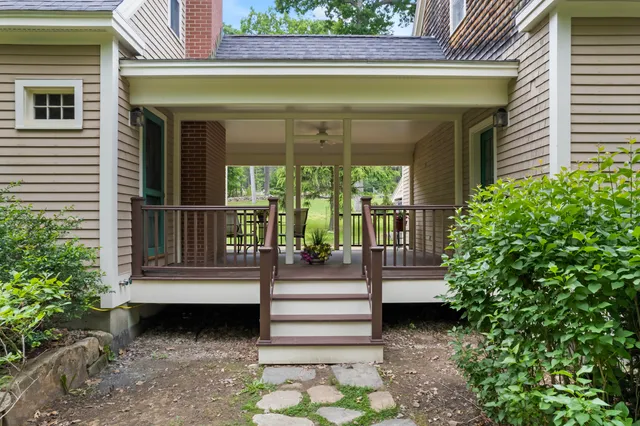 $1,395,000 | 373 Brixham Road, Eliot, ME 03903