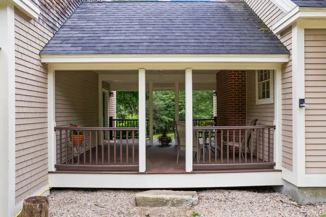 $1,395,000 | 373 Brixham Road, Eliot, ME 03903