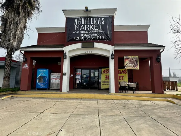 $899,000 | 6982 North Winton Way, Winton, CA 95388