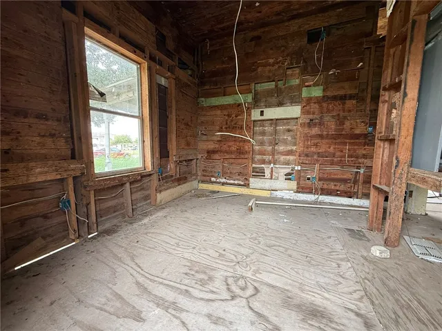 a view of a storage & utility room