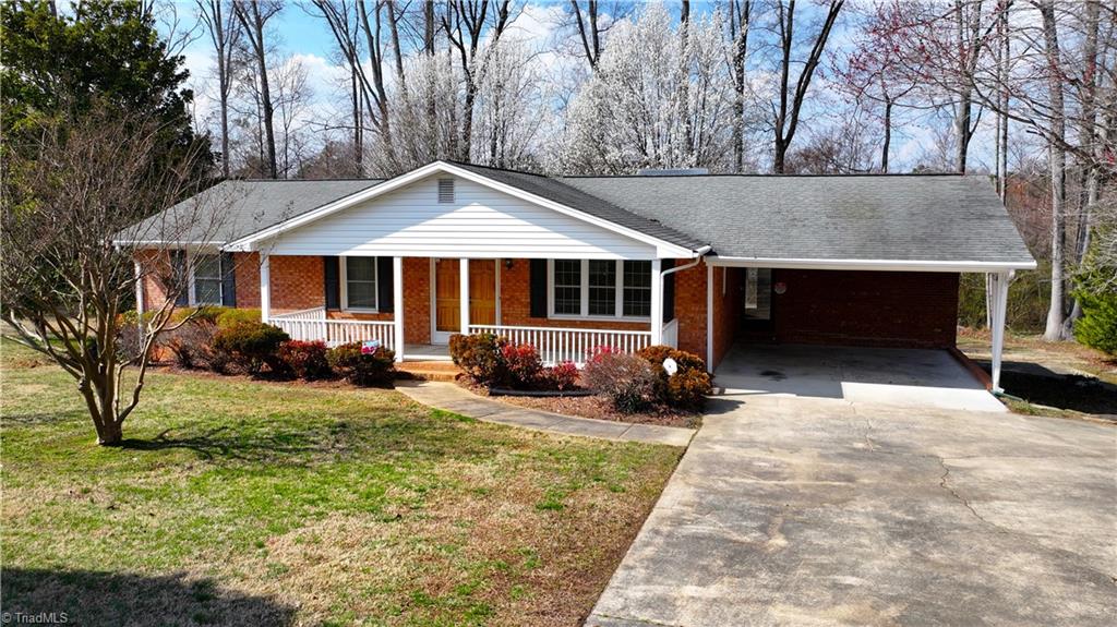 6919 East Holly Grove Road Thomasville, NC 27360 - Photo 3 of 50 Front