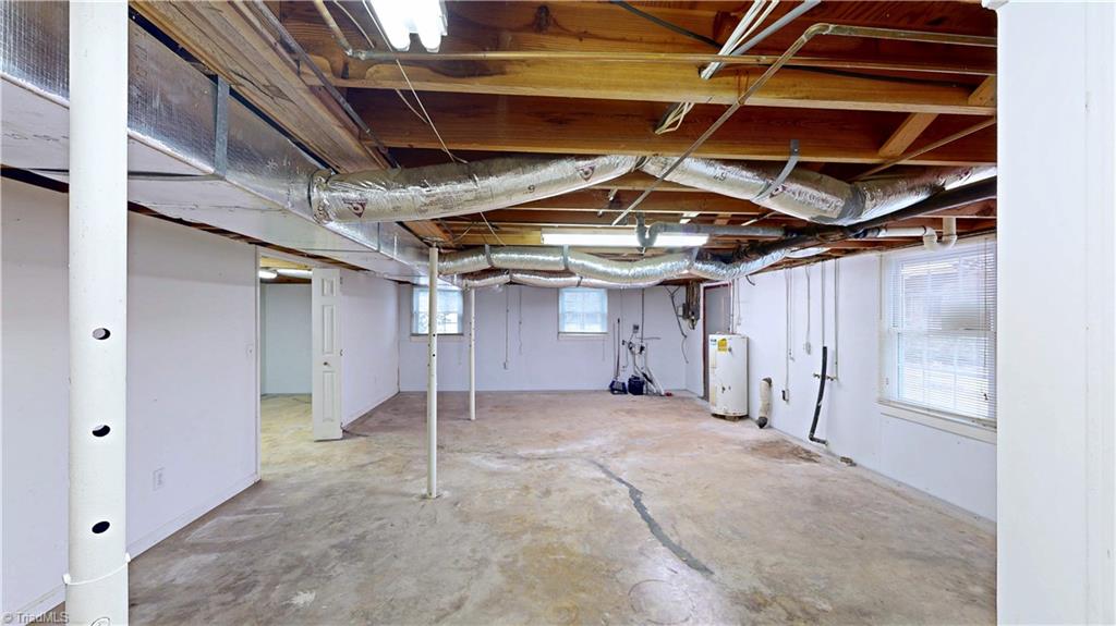 6919 East Holly Grove Road Thomasville, NC 27360 - Photo 46 of 50 Basement