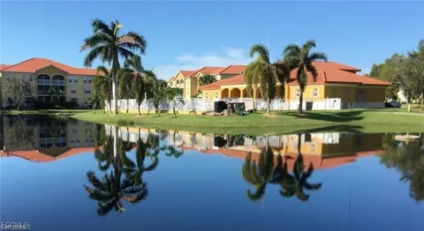 $199,000 | 4105 Residence Drive, Unit 707, Fort Myers, FL 33901