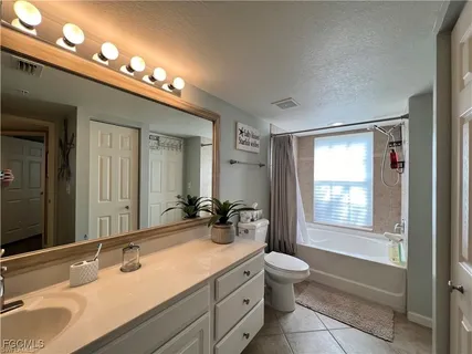 $199,000 | 4105 Residence Drive, Unit 707, Fort Myers, FL 33901