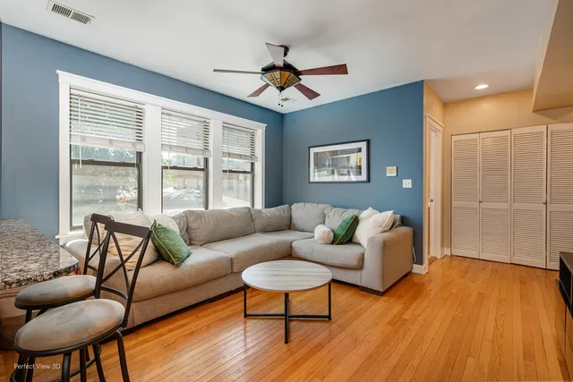 $239,000 | 2111 West Arthur Avenue, Unit 1S, Chicago, IL 60645