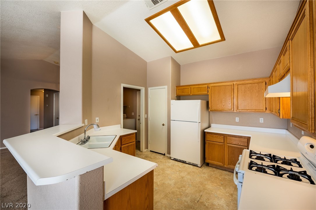 647 Camp Hill Road Henderson, NV 89015 - Photo 9 of 27 Gallery Image 9