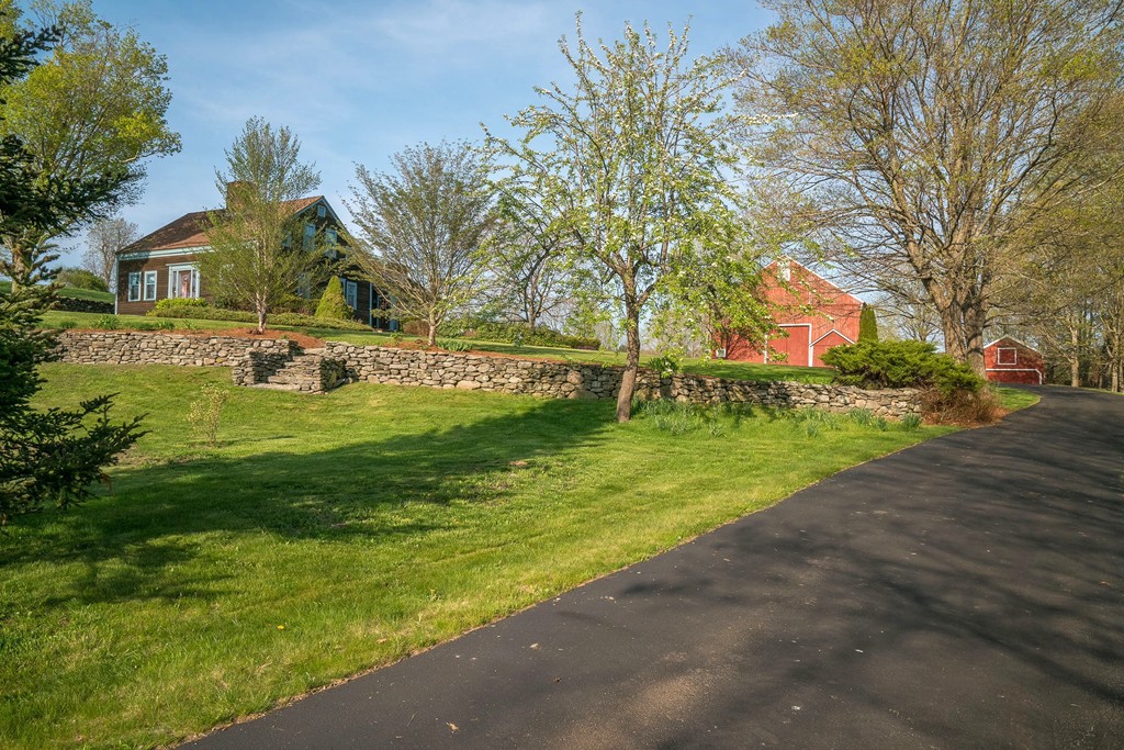 101 Daunt Road Barre, MA 01005 - Photo 4 of 30