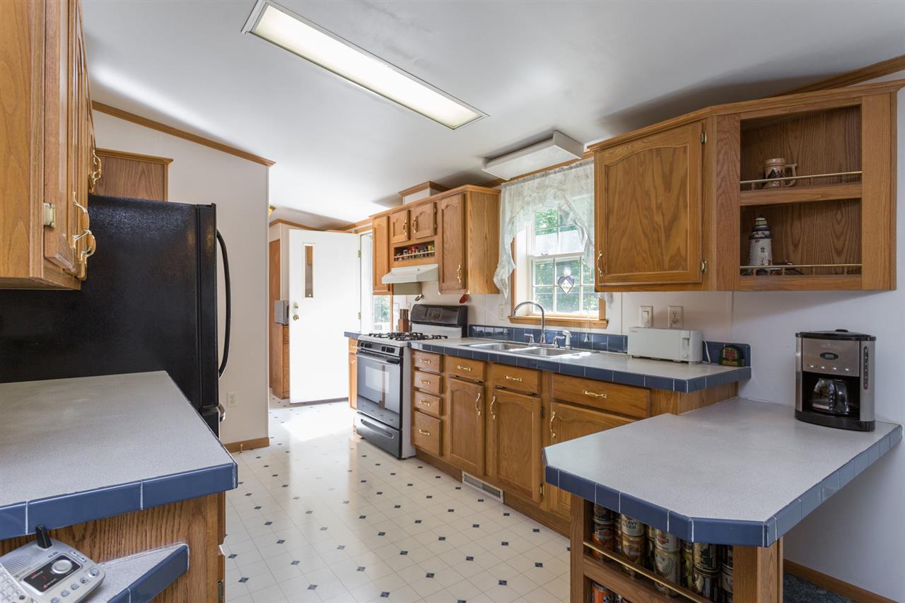 36 Lane Road Raymond, NH 03077 - Photo 11 of 31