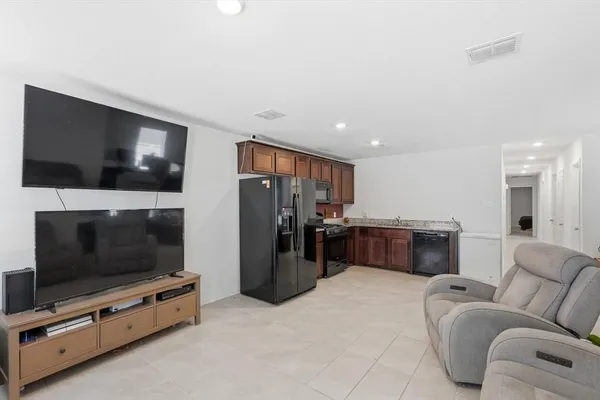 $225,000 | 454 Eagle Wind Way, Ferris, TX 75125