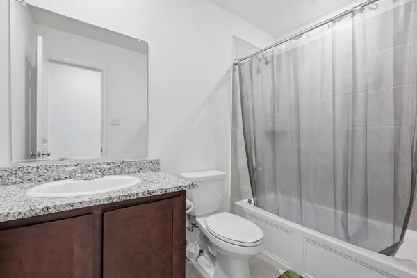 $225,000 | 454 Eagle Wind Way, Ferris, TX 75125