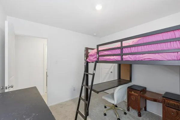 $225,000 | 454 Eagle Wind Way, Ferris, TX 75125