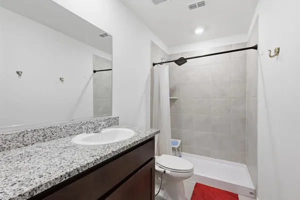 $225,000 | 454 Eagle Wind Way, Ferris, TX 75125