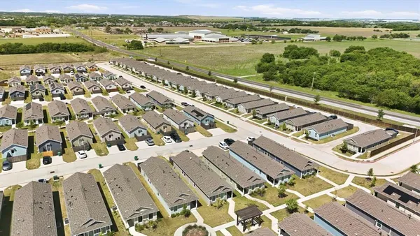 $225,000 | 454 Eagle Wind Way, Ferris, TX 75125