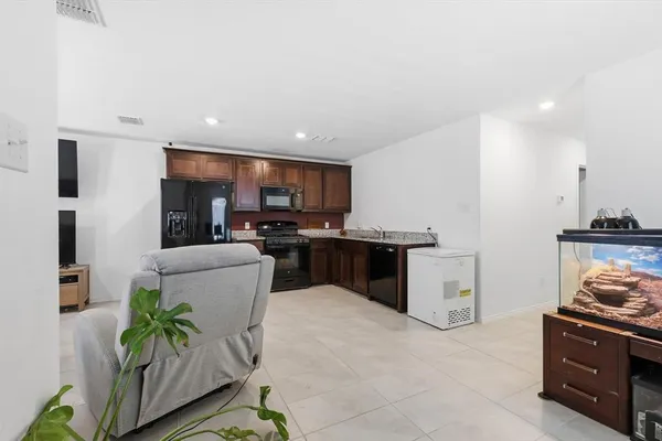 $225,000 | 454 Eagle Wind Way, Ferris, TX 75125