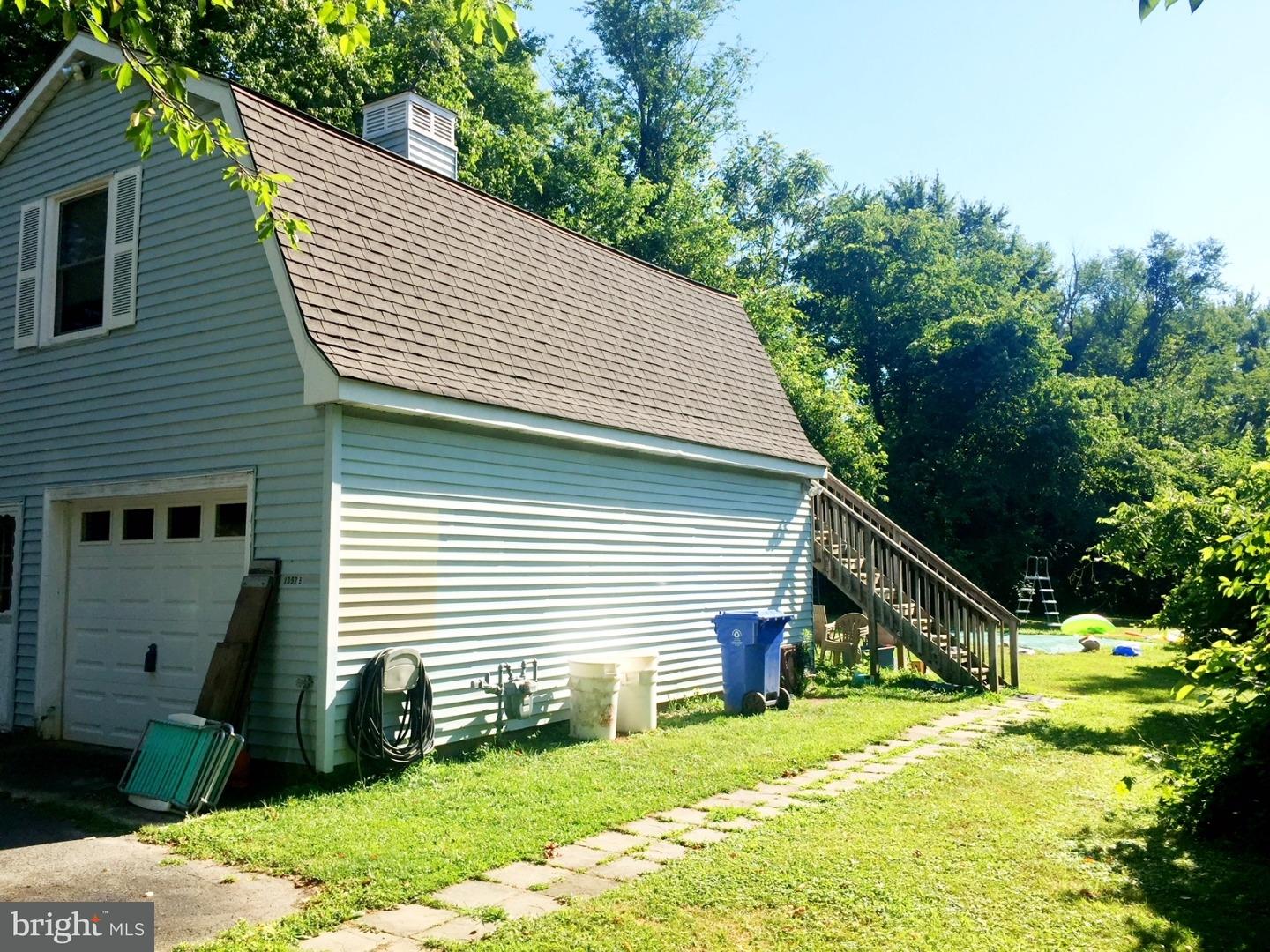 1392 Hedding Jacksonville Road Columbus, NJ 08022 - Photo 15 of 15 a view of a house with a yard