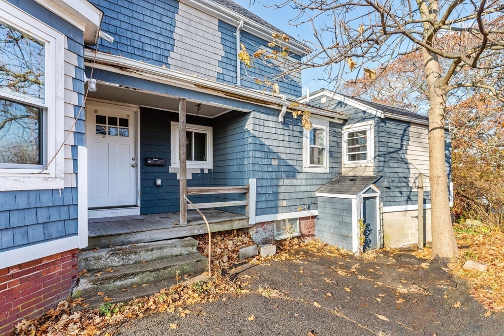 10 Amero Court Gloucester, MA 01930 - Photo 32 of 40