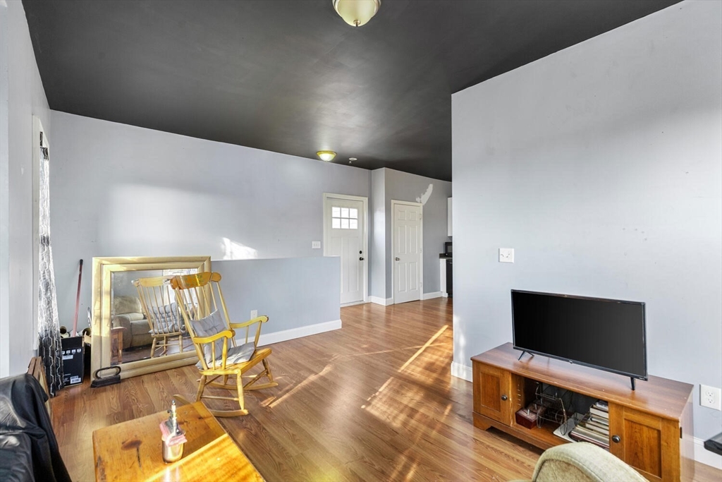 10 Amero Court Gloucester, MA 01930 - Photo 10 of 40