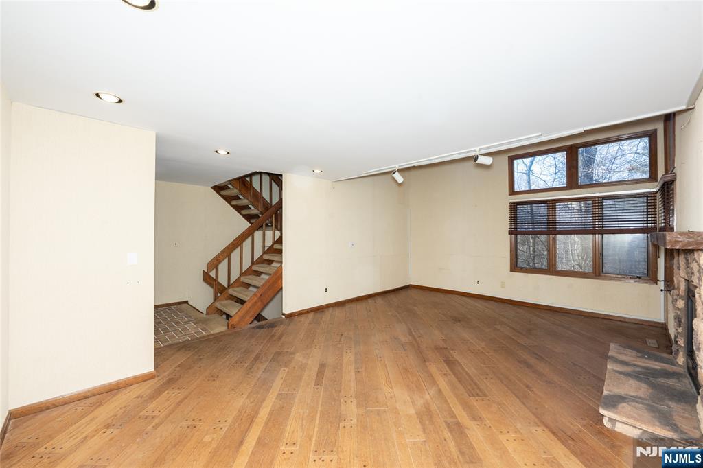 17 Village Way, Unit 7 Vernon, NJ 07462 - Photo 18 of 47