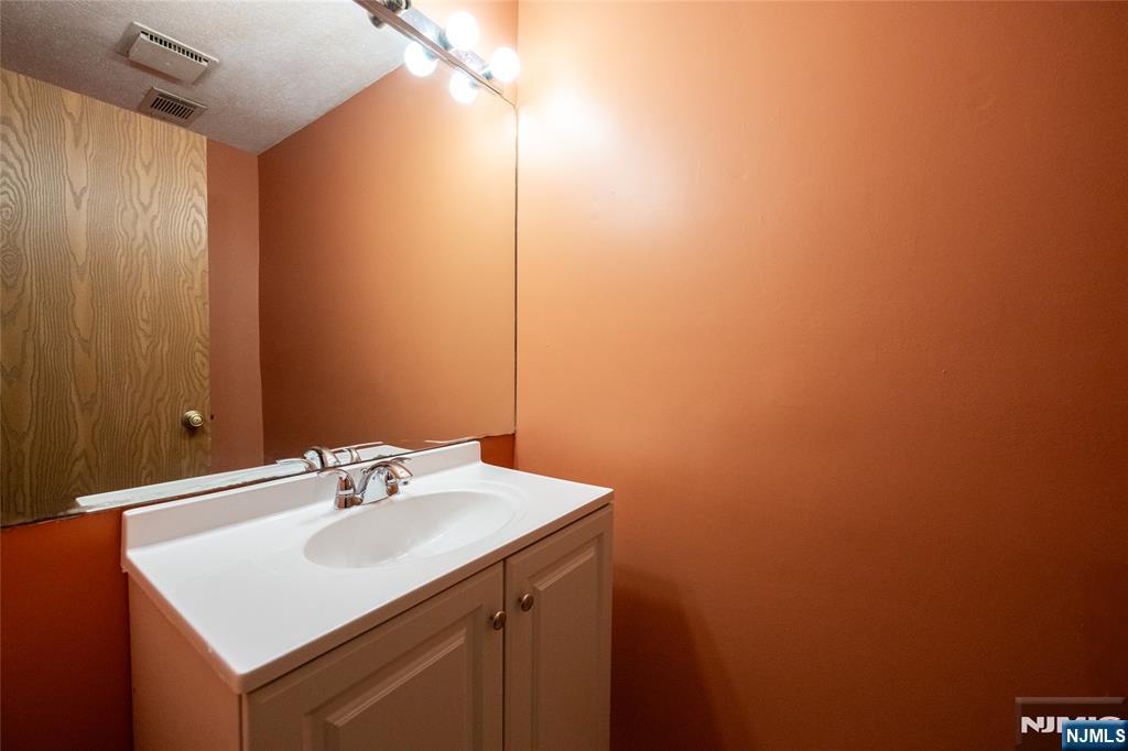 17 Village Way, Unit 7 Vernon, NJ 07462 - Photo 35 of 47