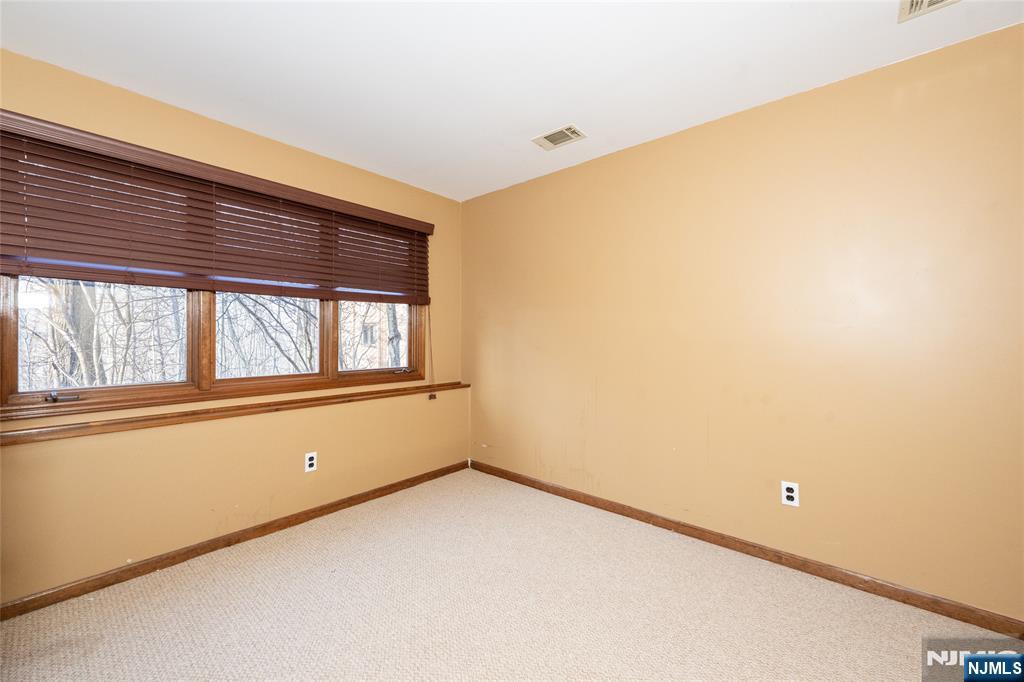 17 Village Way, Unit 7 Vernon, NJ 07462 - Photo 36 of 47