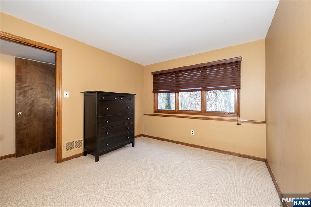 17 Village Way, Unit 7 Vernon, NJ 07462 - Photo 37 of 47