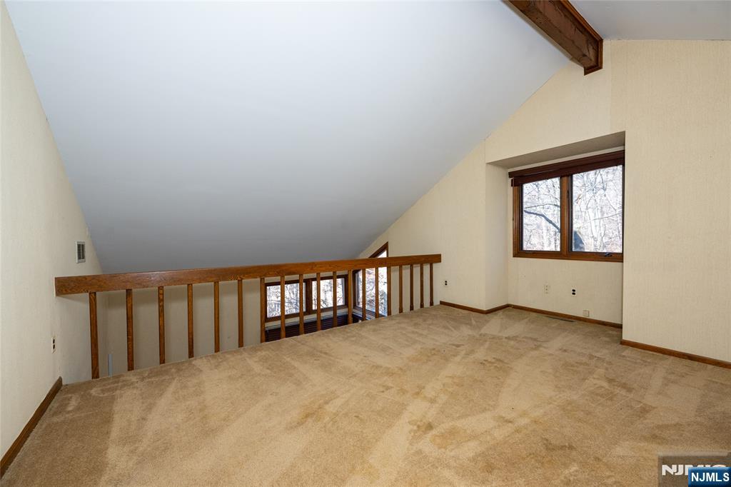 17 Village Way, Unit 7 Vernon, NJ 07462 - Photo 5 of 47