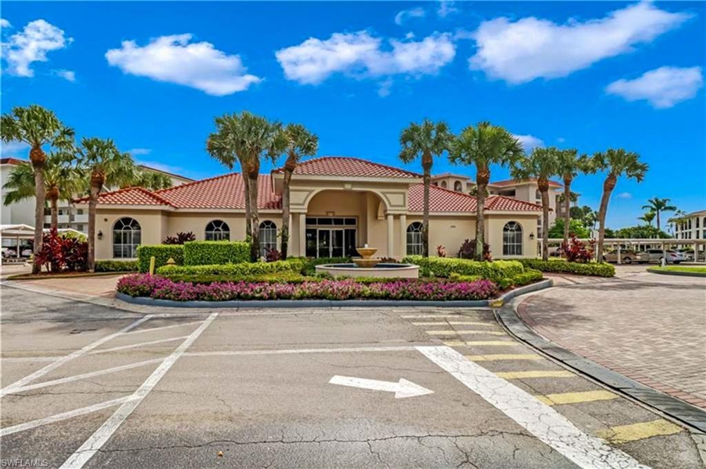 29 High Point Circle East, Unit 403 Naples, FL 34103 - Photo 41 of 50