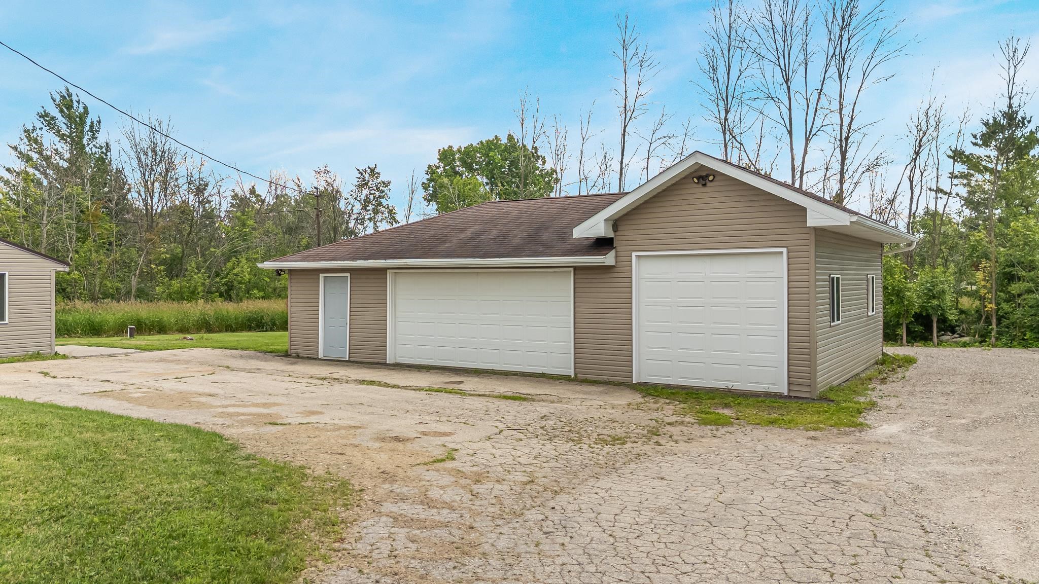 7683 County Rd II Fremont, WI 54940 - Photo 40 of 50