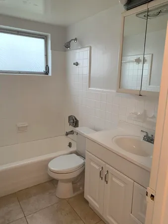 $3,600,000 | 2735 Northeast 28th Court, Lighthouse Point, FL 33064
