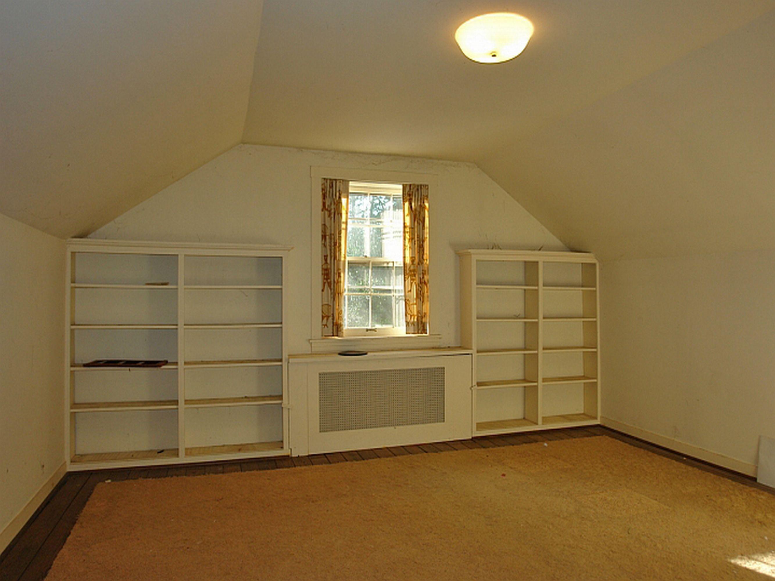 2011 Deyerle Road Southwest Roanoke, VA 24018 - Photo 14 of 22 DSC07495