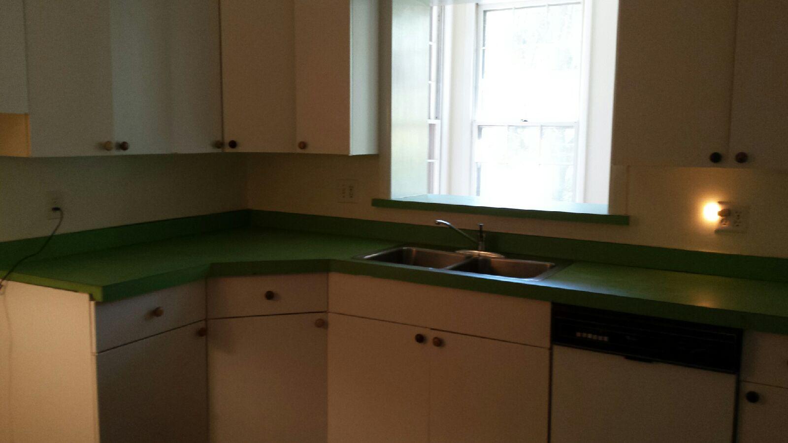 2011 Deyerle Road Southwest Roanoke, VA 24018 - Photo 8 of 22 20151015_130259