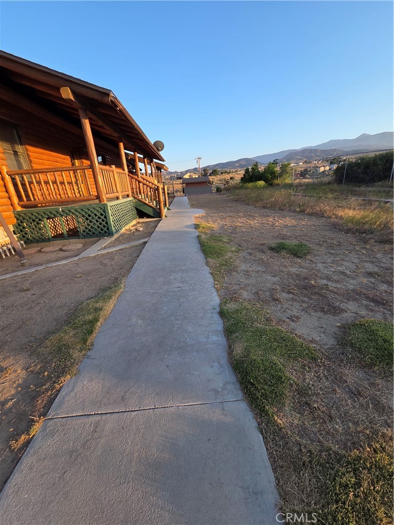 5480 Sunnyslope Road Phelan, CA 92371 - Photo 46 of 47 a view of a pathway with a park