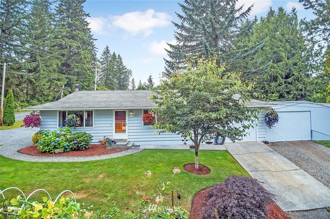17025 Three Lakes Road Snohomish, WA 98290 - Photo 1 of 25