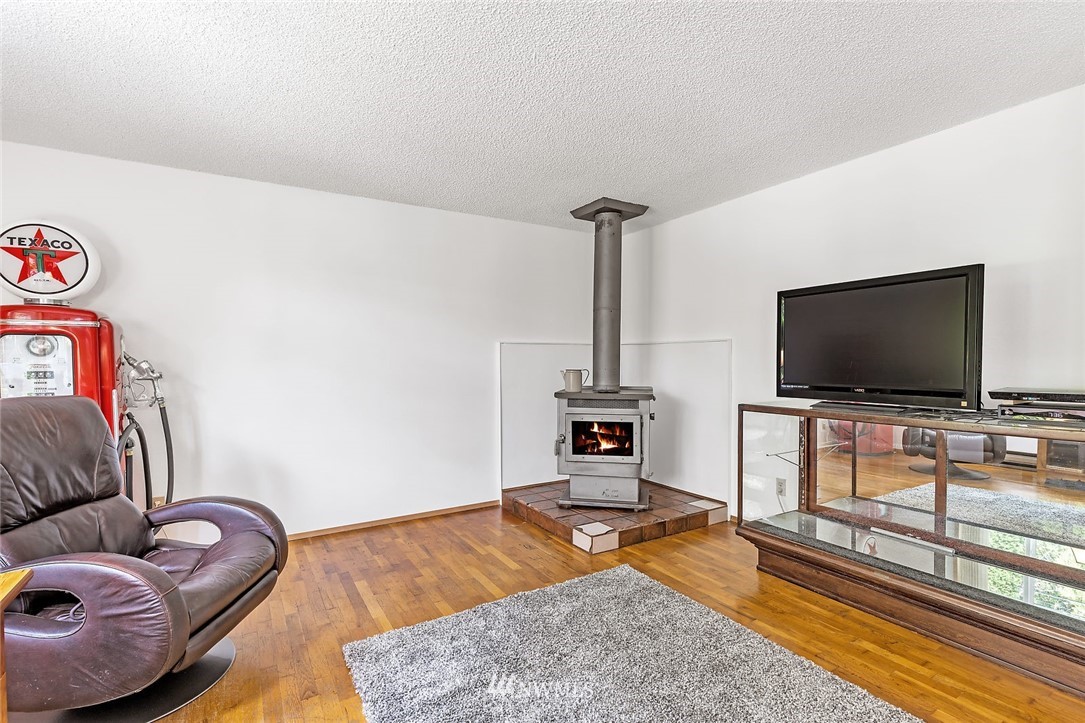 17025 Three Lakes Road Snohomish, WA 98290 - Photo 5 of 25