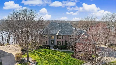 $2,000,000 | 60 Dundee Court, Loch Lloyd, MO 64012