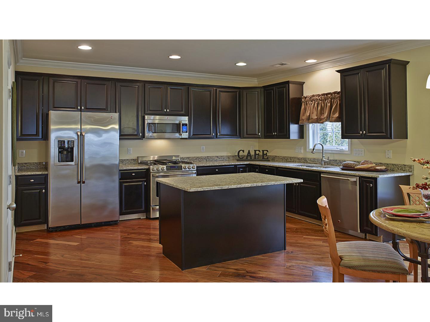 122 Field Loop Glassboro, NJ 08028 - Photo 2 of 23 Gallery Image 2