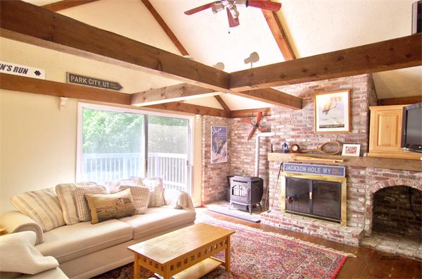 61 Aspen Road Littleton, MA 01460 - Photo 13 of 30 Gallery Image 13