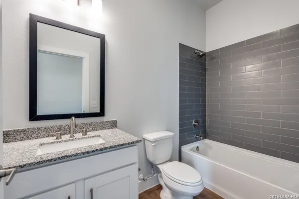 $3,675 | 330 East Carson Street, Unit 2301, San Antonio, TX 78208