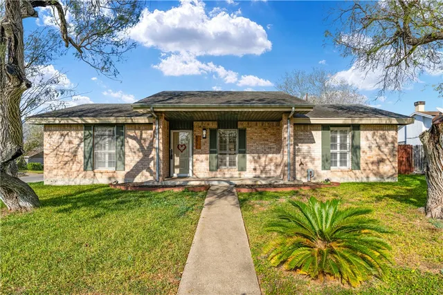 $265,000 | 5901 Shadow Wood Drive, Corpus Christi, TX 78415