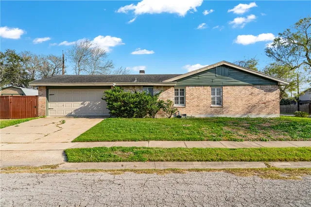 $265,000 | 5901 Shadow Wood Drive, Corpus Christi, TX 78415