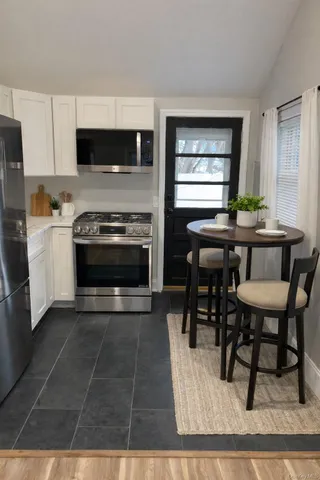 $2,650 | 210 B East Lakewood Street, Patchogue, NY 11772