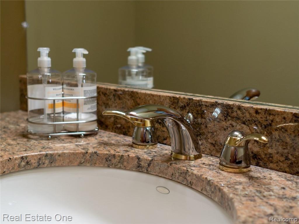 3068 Eastpointe Court Rochester Hills, MI 48306 - Photo 14 of 28