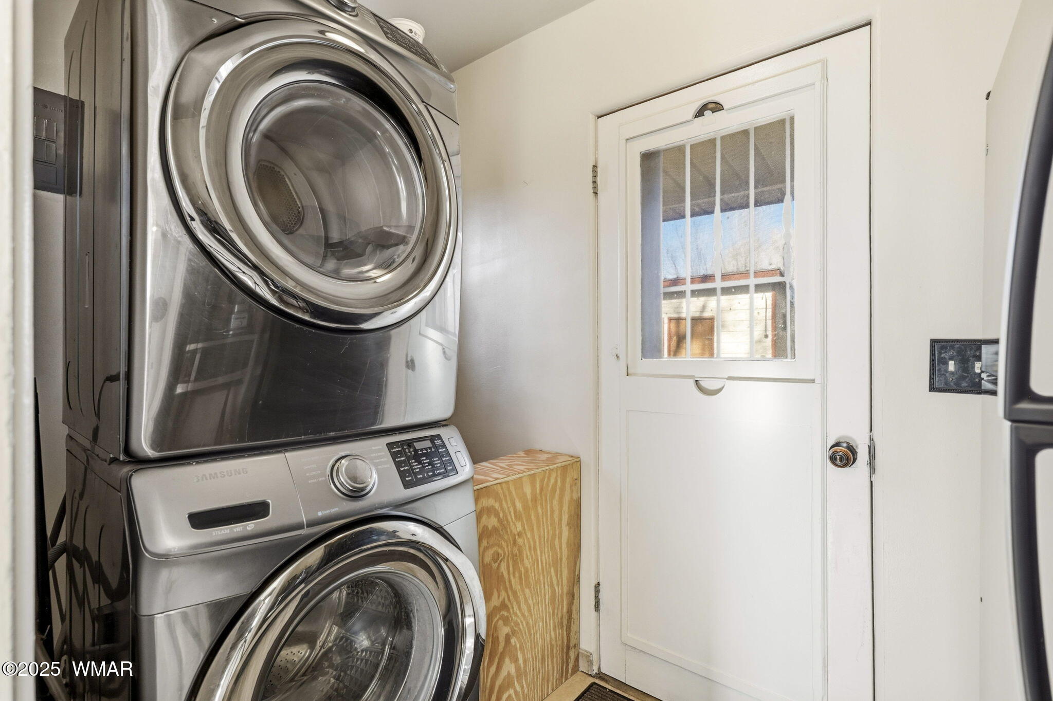 49 North Zuni Street Springerville, AZ 85938 - Photo 17 of 42 Laundry room