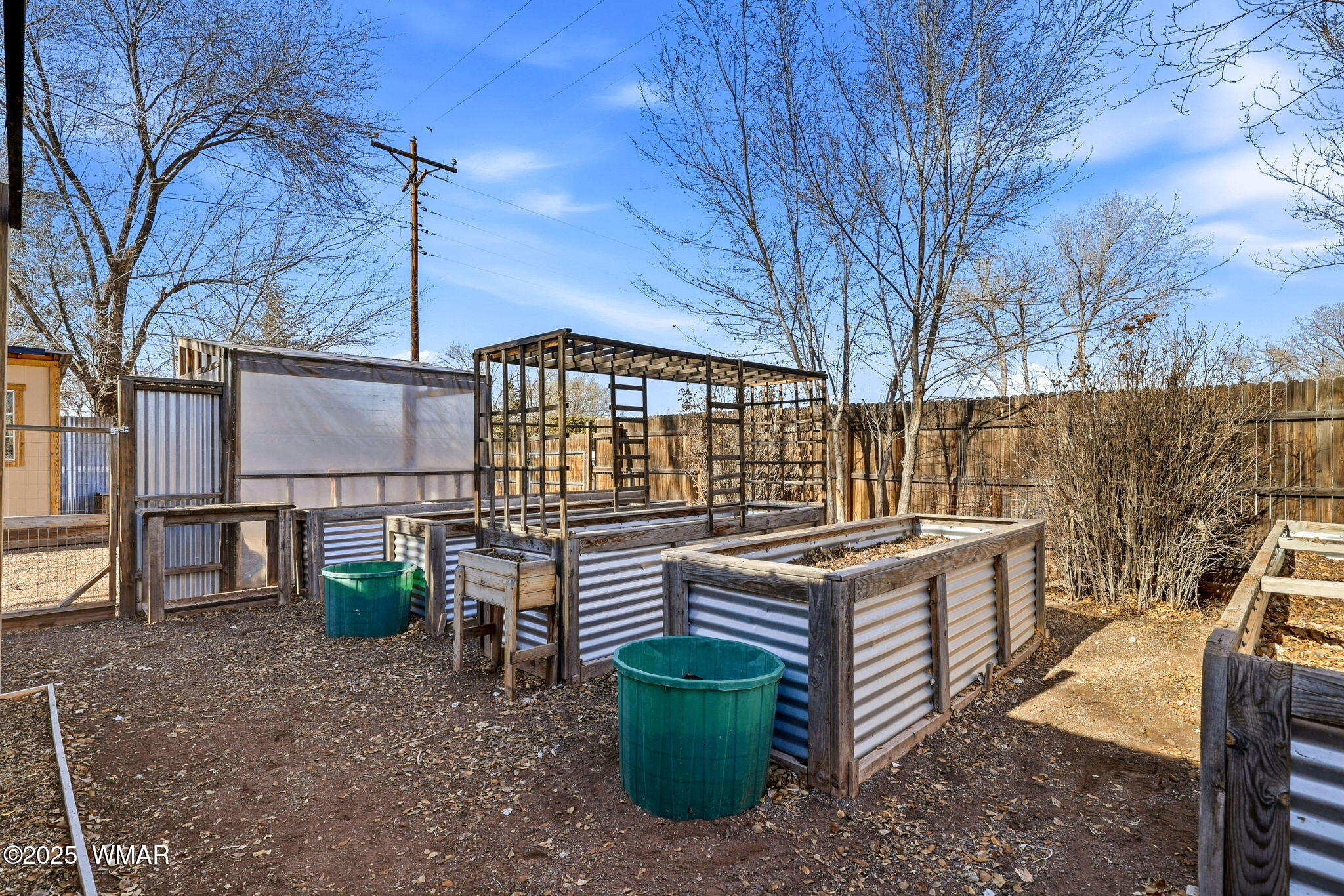 49 North Zuni Street Springerville, AZ 85938 - Photo 34 of 42 Garden boxes