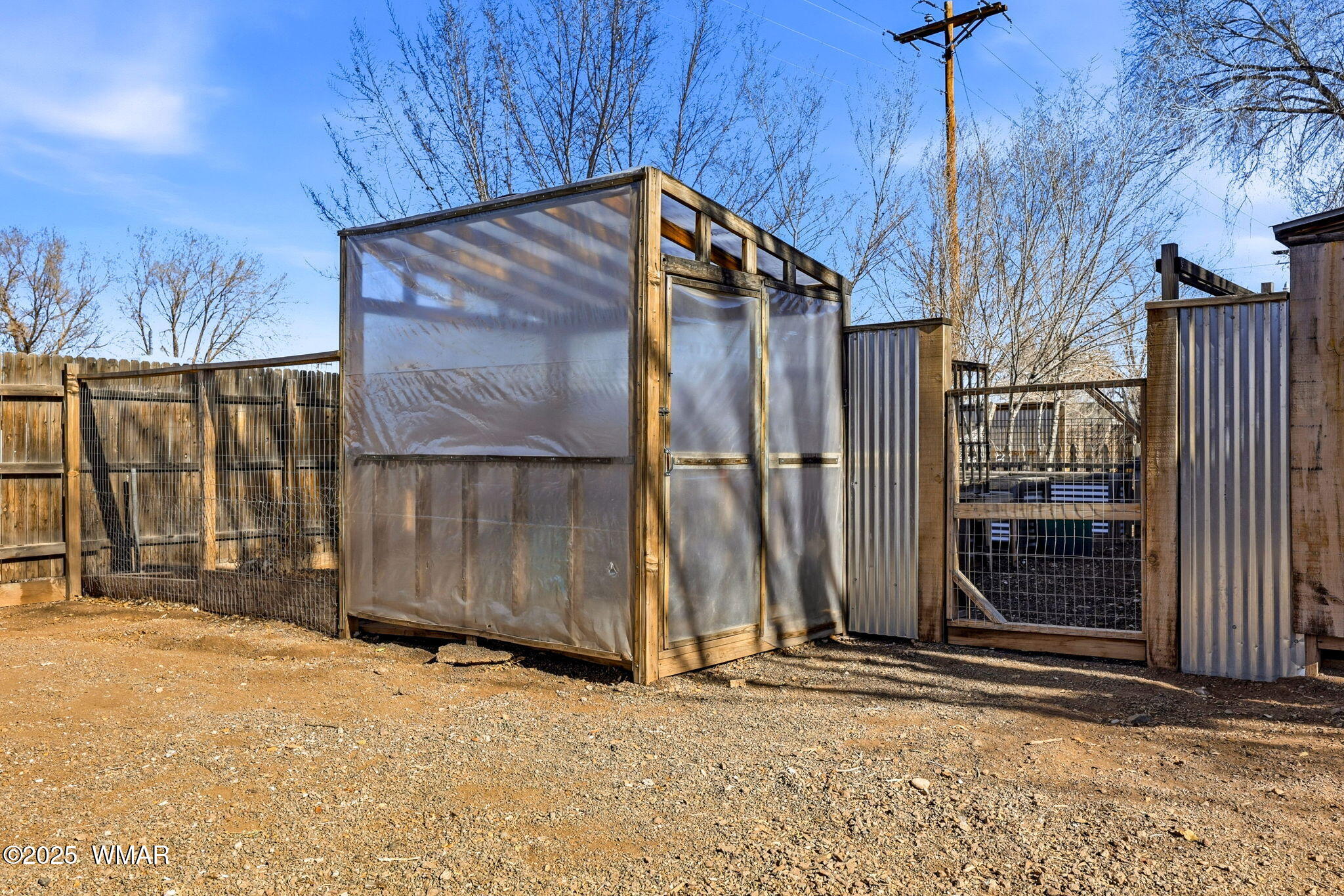 49 North Zuni Street Springerville, AZ 85938 - Photo 36 of 42 Green house