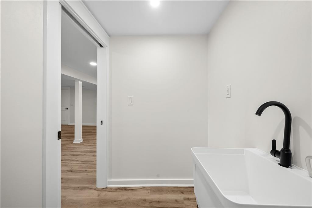 335 Eighmy Road Pittsburgh, PA 15239 - Photo 37 of 49 Gallery Image 37