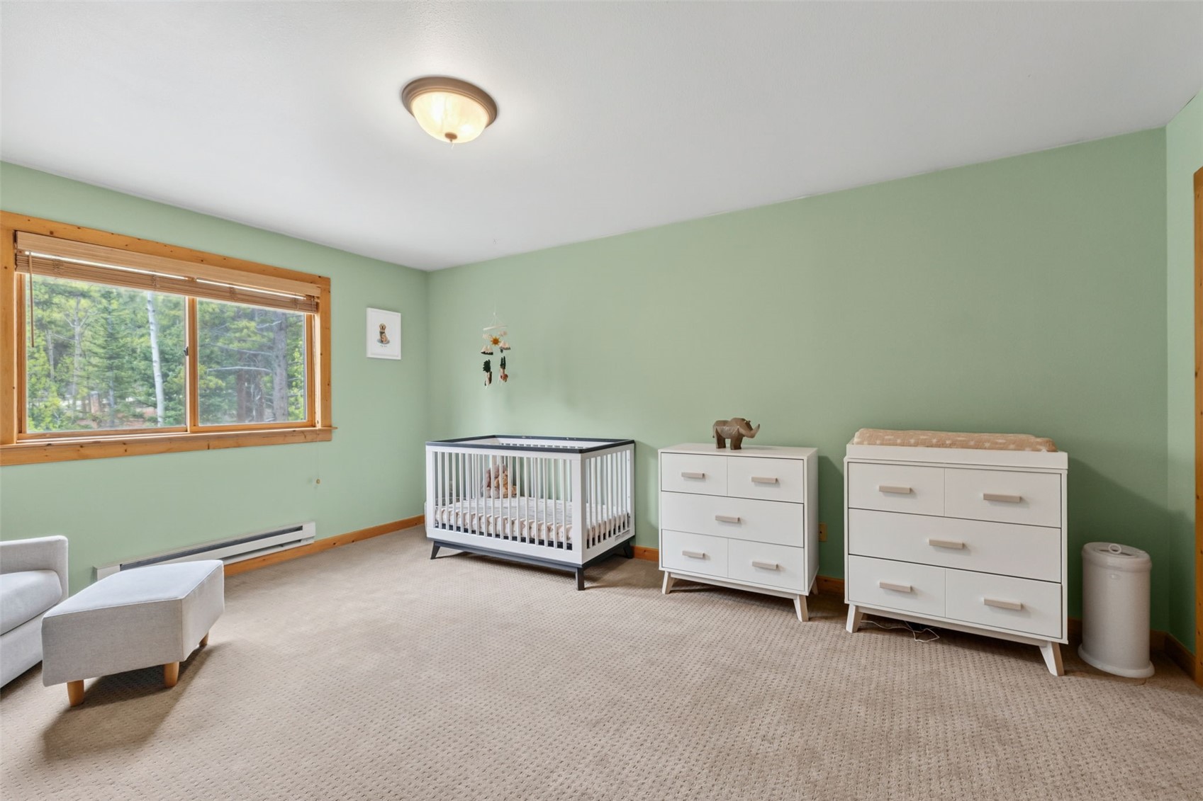 366 Quartzville Road Alma, CO 80420 - Photo 16 of 29 large guest suite