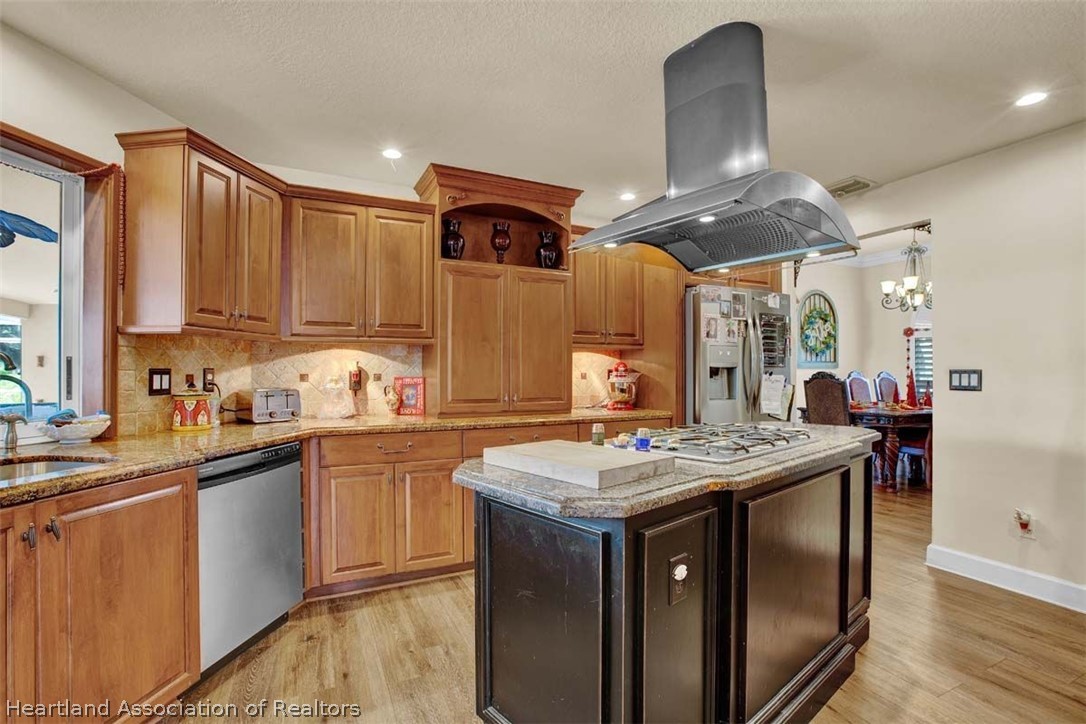 2725 Cheyenne Road Sebring, FL 33875 - Photo 3 of 35 Gallery Image 3