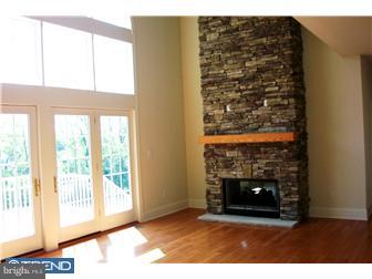 6042 Hawk Road Riegelsville, PA 18077 - Photo 6 of 12 Family Room
