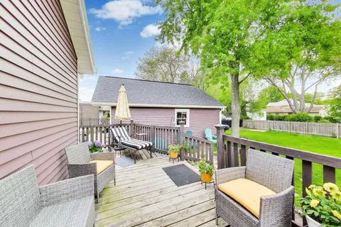 $749,000 | 310 West Kirchhoff Road, Arlington Heights, IL 60005